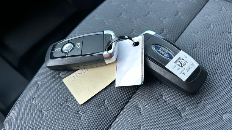 Ford Transit Custom E-320 L1 Rwd 100kW 65kWh H1 Van Limited Auto